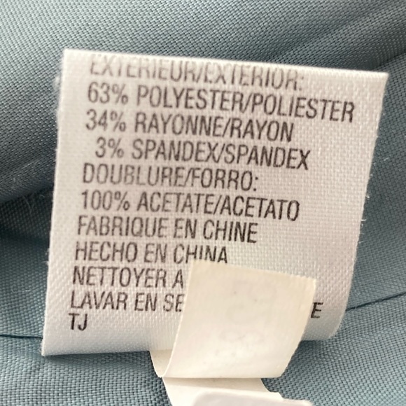 Tahari Sleeveless Top - Size 6 Petite - Picture 8 of 8